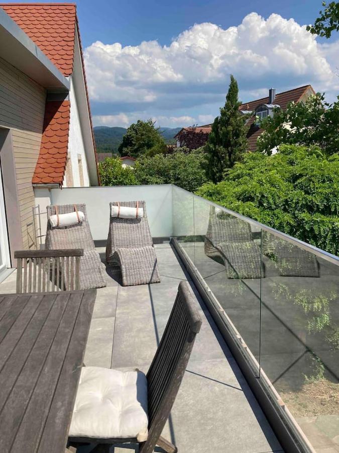 Neues Penthouse-Loft Mit Konuskarte Fuer Gratis Oepnv Apartment Ehrenkirchen Luaran gambar
