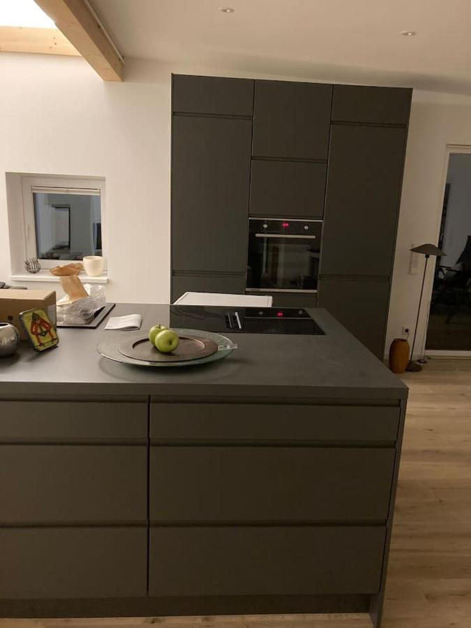 Neues Penthouse-Loft Mit Konuskarte Fuer Gratis Oepnv Apartment Ehrenkirchen Luaran gambar