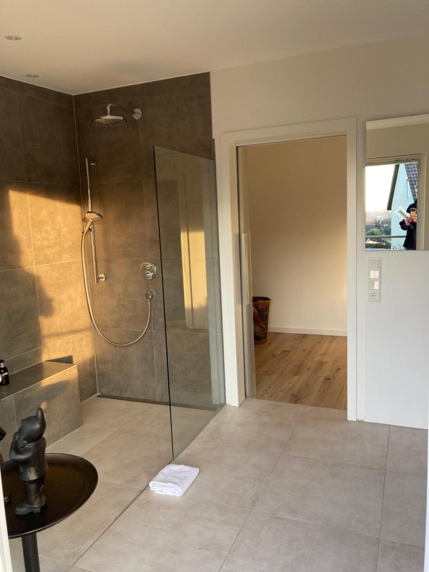 Neues Penthouse-Loft Mit Konuskarte Fuer Gratis Oepnv Apartment Ehrenkirchen Luaran gambar