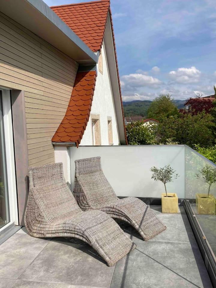 Neues Penthouse-Loft Mit Konuskarte Fuer Gratis Oepnv Apartment Ehrenkirchen Luaran gambar